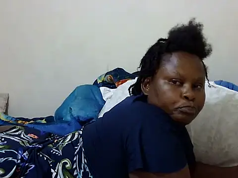 Pretty lilly02 online show from April 7, 2026, 7:42 am