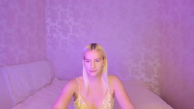 Amanda054 online show from October 1, 2025, 9:59 am