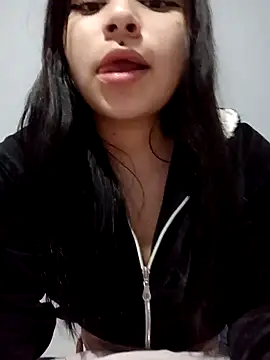 Snapshot of Anne_and_Mia chatting on December 27, 2024, 10:12 am Anne and Mia online show from December 27, 2024, 10:12 am