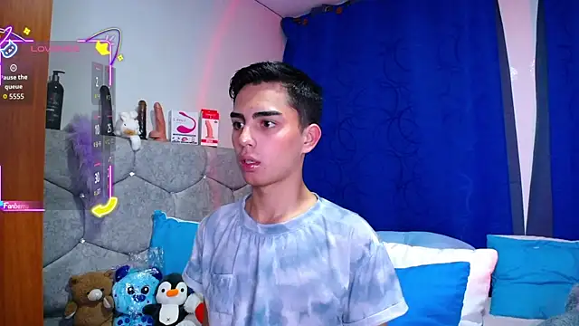 OwenBluee online show from September 25, 2025, 10:57 pm