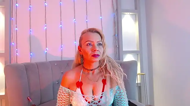 AnastasiaTaylor  online show from March 6, 2026, 5:42 pm