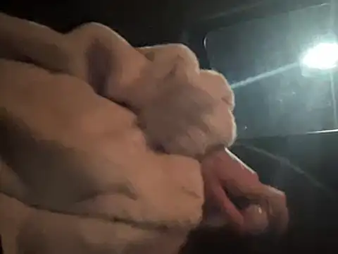 myloveforyouu online show from January 12, 2025, 2:56 am