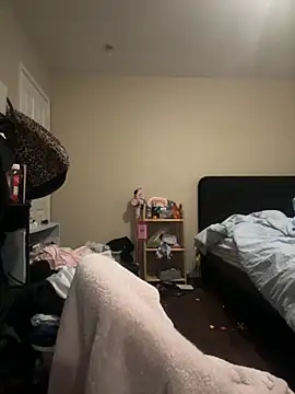 myloveforyouu online show from September 14, 2025, 6:45 am