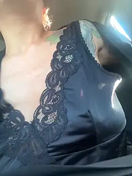 myloveforyouu online show from September 16, 2025, 1:45 pm