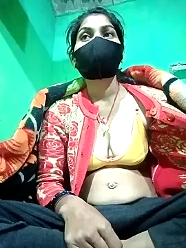 HOTBABITARAJ online show from February 3, 2025, 3:53 am