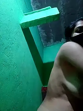 HOTBABITARAJ online show from February 21, 2025, 1:11 am