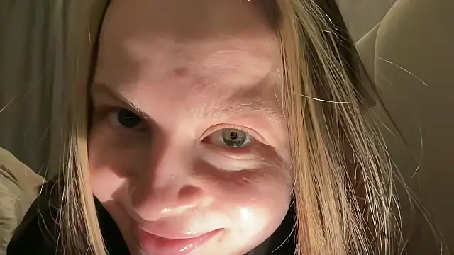 wrenlie online show from March 18, 2026, 7:39 pm