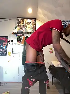 Snapshot of rayyymack chatting on December 17, 2024, 7:37 pm rayyymack online show from December 17, 2024, 7:37 pm