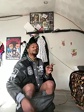 Snapshot of rayyymack chatting on January 9, 2025, 6:47 pm rayyymack online show from January 9, 2025, 6:47 pm