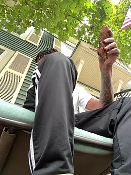 Snapshot of rayyymack chatting on September 23, 2025, 9:29 pm rayyymack online show from September 23, 2025, 9:29 pm