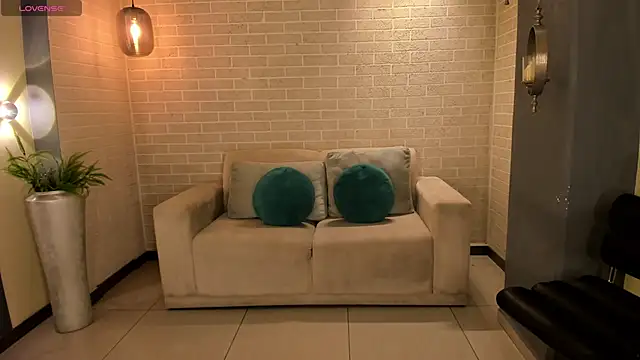 MariaHerrera  online show from October 30, 2025, 8:53 pm