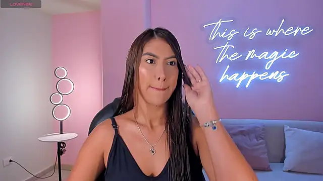 ArianaDumont online show from February 1, 2026, 10:58 am