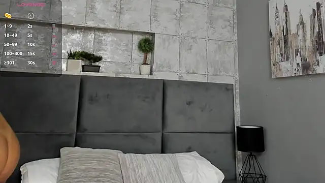 Salome Diaz  online show from January 31, 2025, 1:23 pm