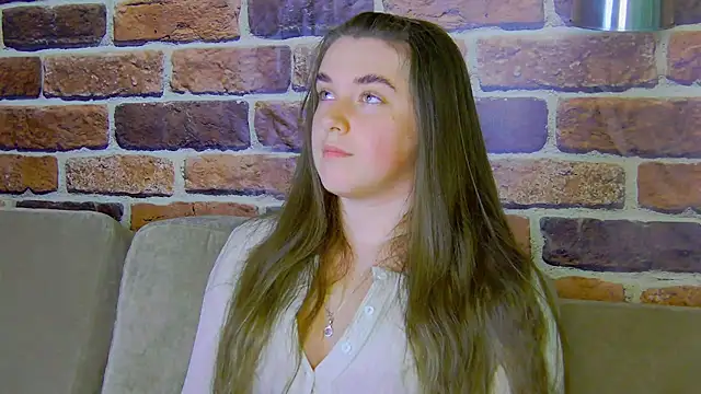 Sofia Hugs online show from June 24, 2026, 6:29 pm