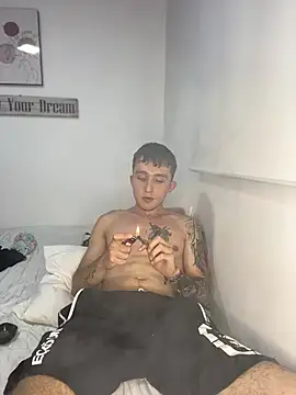 Dylanwhite23  online show from January 17, 2025, 10:34 pm