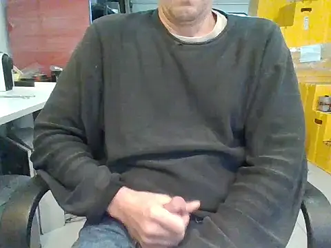 Snapshot of Raimundo1971 chatting on November 12, 2025, 2:17 pm Raimundo1971 online show from November 12, 2025, 2:17 pm