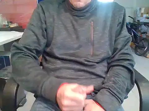 Raimundo1971 online show from May 7, 2026, 8:25 pm