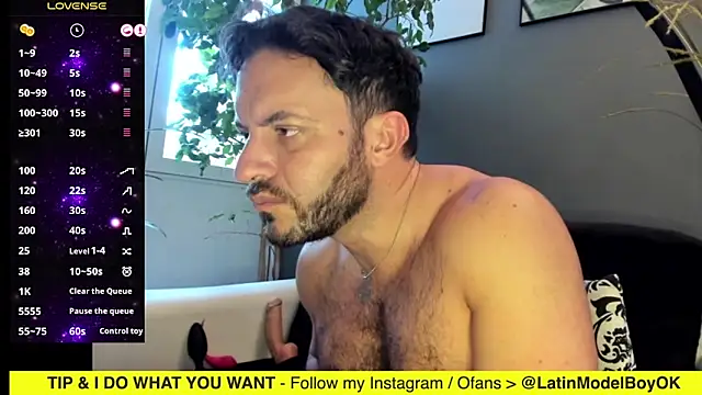 arielenbsas online show from February 28, 2025, 9:44 pm