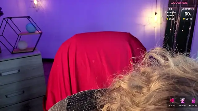 Sabrina scarlett online show from November 9, 2025, 5:17 am