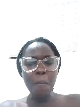 Snapshot of Sweetcecie01 chatting on February 8, 2025, 11:02 pm Sweetcecie01 online show from February 8, 2025, 11:02 pm