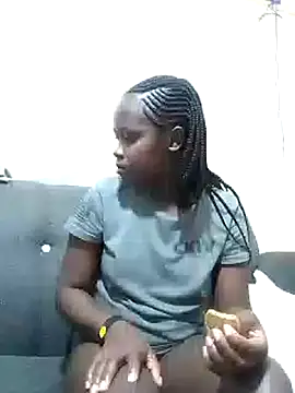 Snapshot of Sweetcecie01 chatting on September 27, 2025, 9:09 pm Sweetcecie01 online show from September 27, 2025, 9:09 pm