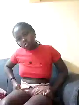 Snapshot of Sweetcecie01 chatting on November 14, 2025, 9:02 pm Sweetcecie01 online show from November 14, 2025, 9:02 pm