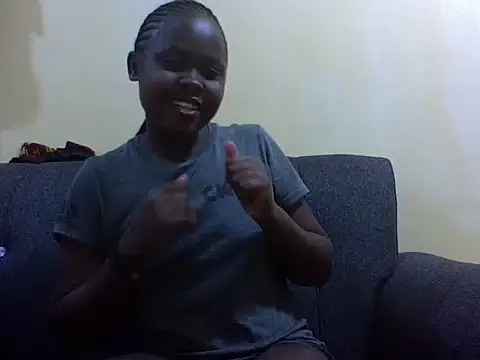 Snapshot of Sweetcecie01 chatting on January 8, 2026, 8:22 pm Sweetcecie01 online show from January 8, 2026, 8:22 pm
