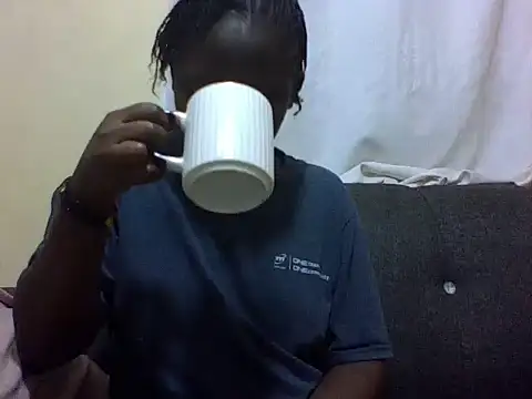 Snapshot of Sweetcecie01 chatting on February 11, 2026, 9:31 pm Sweetcecie01 online show from February 11, 2026, 9:31 pm