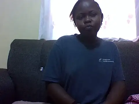 Snapshot of Sweetcecie01 chatting on February 12, 2026, 12:00 pm Sweetcecie01 online show from February 12, 2026, 12:00 pm