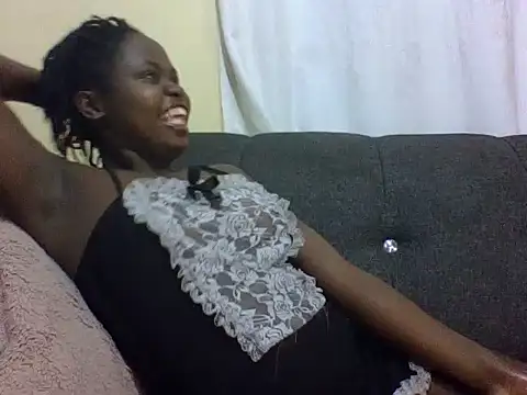 Snapshot of Sweetcecie01 chatting on March 8, 2026, 2:04 am Sweetcecie01 online show from March 8, 2026, 2:04 am