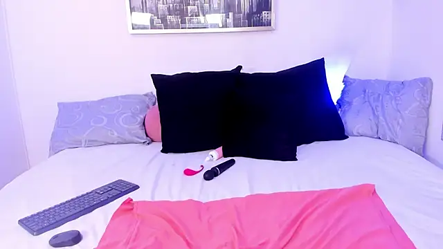 Snapshot of tamhy_ferrara chatting on February 16, 2025, 12:21 pm tamhy ferrara online show from February 16, 2025, 12:21 pm