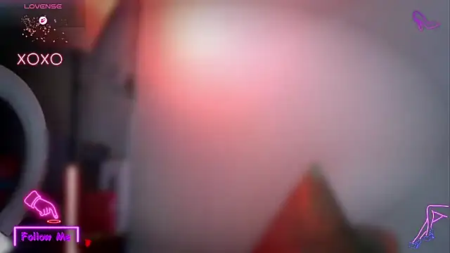 LauGrayJ online show from September 23, 2025, 12:46 am