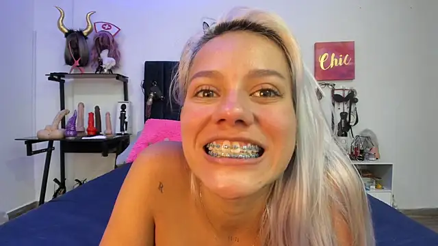 emmily giraldo online show from January 10, 2025, 5:34 pm