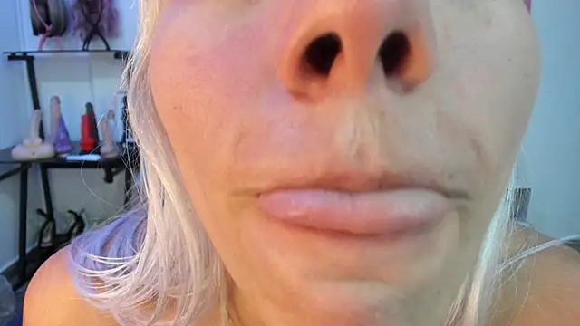 emmily giraldo online show from January 21, 2025, 5:51 pm