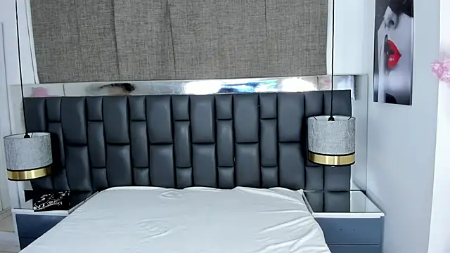  cat 18 online show from January 3, 2025, 2:19 pm