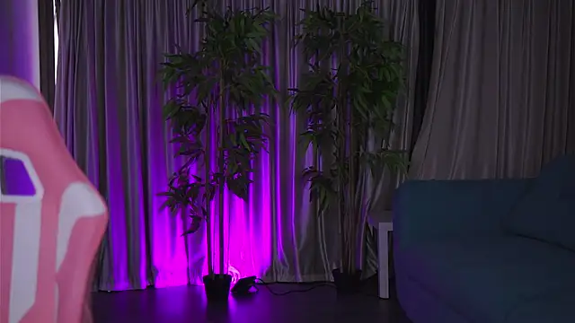 Snapshot of MissKiarra chatting on February 15, 2025, 7:16 am MissKiarra online show from February 15, 2025, 7:16 am