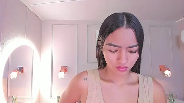 Snapshot of bigboobsnaughty1 chatting on February 6, 2025, 10:37 am bigboobsnaughty1 online show from February 6, 2025, 10:37 am