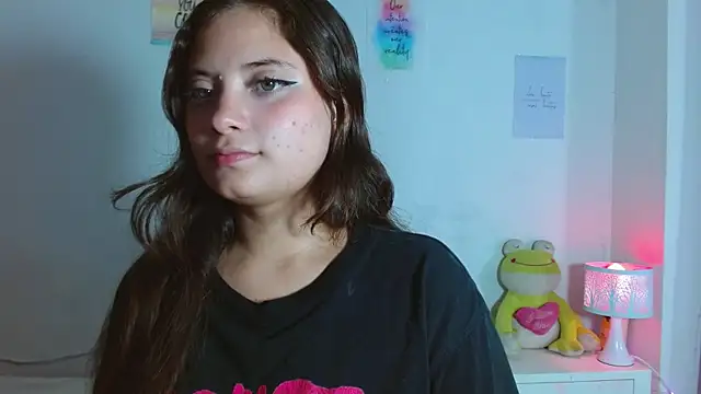 Snapshot of auroraa_sexy chatting on December 4, 2024, 4:05 pm auroraa sexy online show from December 4, 2024, 4:05 pm