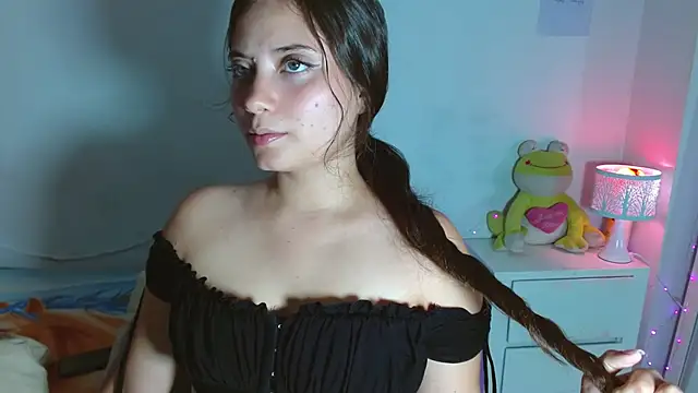 Snapshot of auroraa_sexy chatting on December 5, 2024, 7:06 pm auroraa sexy online show from December 5, 2024, 7:06 pm