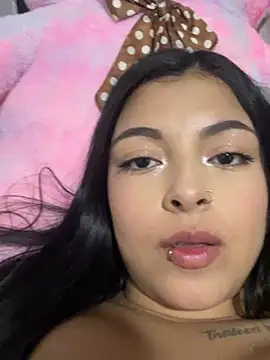 Snapshot of Dulce-diosa chatting on May 1, 2026, 1:32 am Dulce-diosa online show from May 1, 2026, 1:32 am