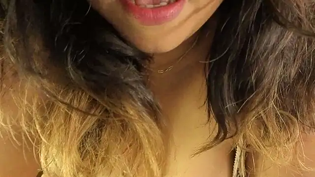 Asian FemQeen online show from December 17, 2025, 7:58 am