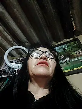 clarita 01 online show from November 20, 2025, 10:37 am