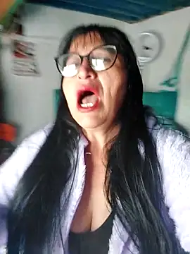 Snapshot of clarita_01 chatting on January 17, 2026, 1:27 pm clarita 01 online show from January 17, 2026, 1:27 pm