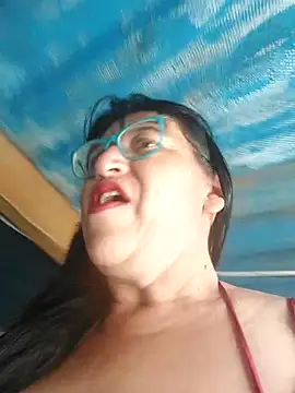 Snapshot of clarita_01 chatting on February 4, 2026, 1:06 pm clarita 01 online show from February 4, 2026, 1:06 pm