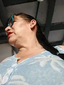 Snapshot of clarita_01 chatting on February 23, 2026, 2:03 pm clarita 01 online show from February 23, 2026, 2:03 pm