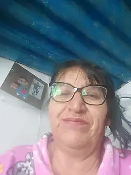 Snapshot of clarita_01 chatting on March 19, 2026, 1:04 pm clarita 01 online show from March 19, 2026, 1:04 pm