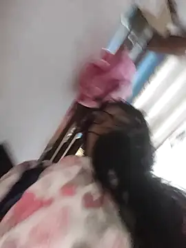 Snapshot of clarita_01 chatting on April 7, 2026, 2:06 pm clarita 01 online show from April 7, 2026, 2:06 pm