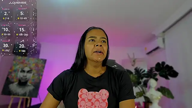 Snapshot of JANYLOVE__ chatting on February 25, 2025, 10:47 am JANYLOVE online show from February 25, 2025, 10:47 am