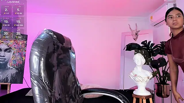 Snapshot of JANYLOVE__ chatting on March 10, 2025, 10:59 am JANYLOVE online show from March 10, 2025, 10:59 am