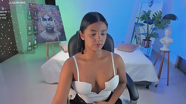 Snapshot of JANYLOVE__ chatting on December 19, 2025, 10:55 am JANYLOVE online show from December 19, 2025, 10:55 am